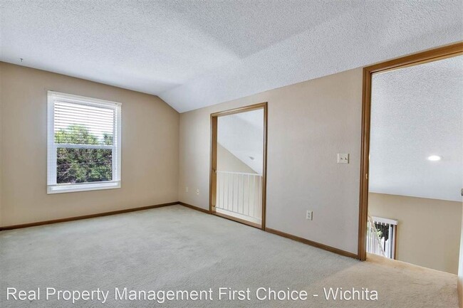 Building Photo - 2 br, 2 bath House - 1717 S Cypress Unit 821