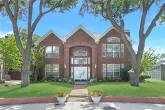 Building Photo - 18528 Vista Del Sol