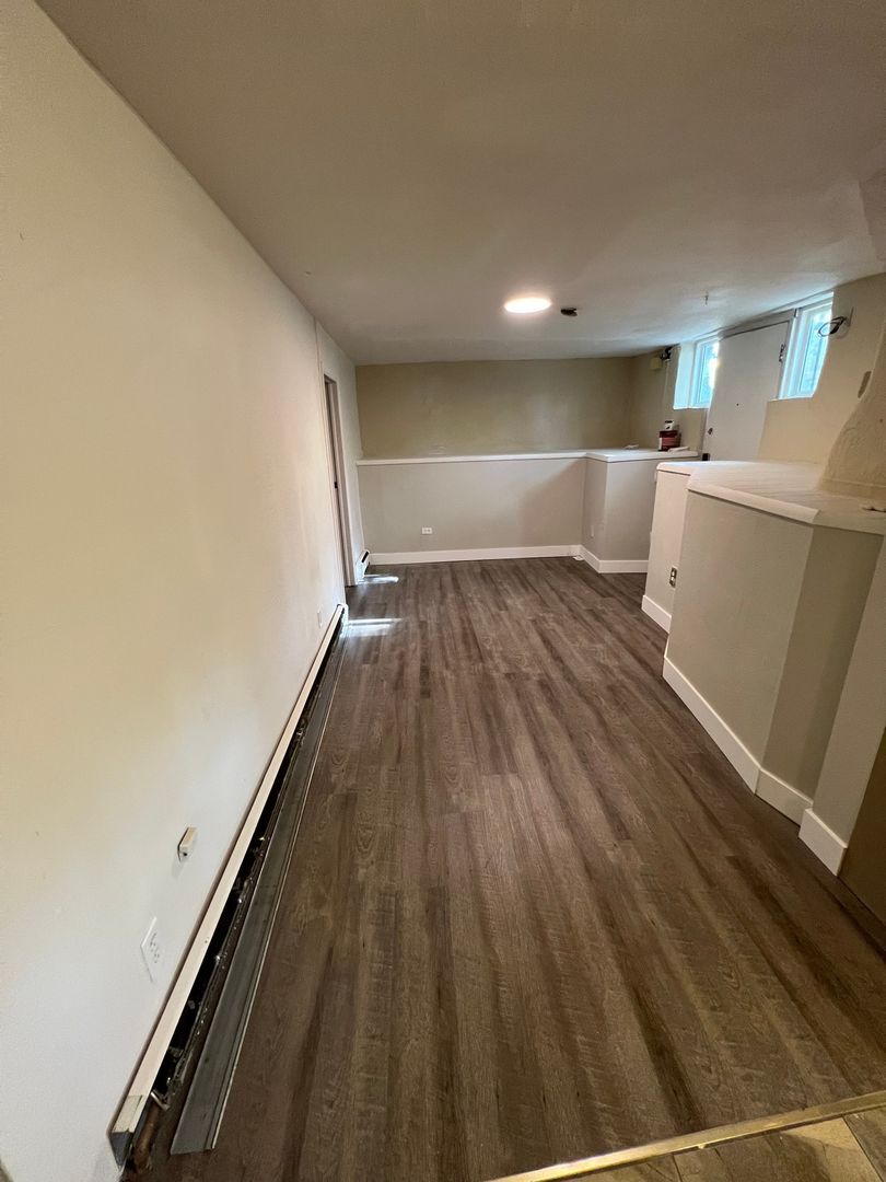 Building Photo - 2101 E 16th Ave