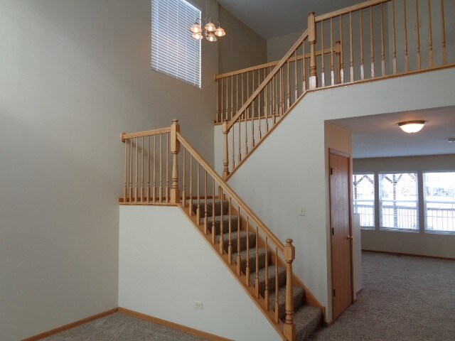 Building Photo - 1706 Lake Pointe Ct