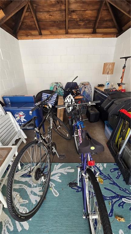 Building Photo - 42 Kay St