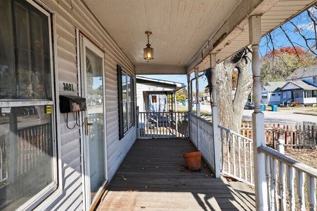 Building Photo - 3001 Myrtle Ave