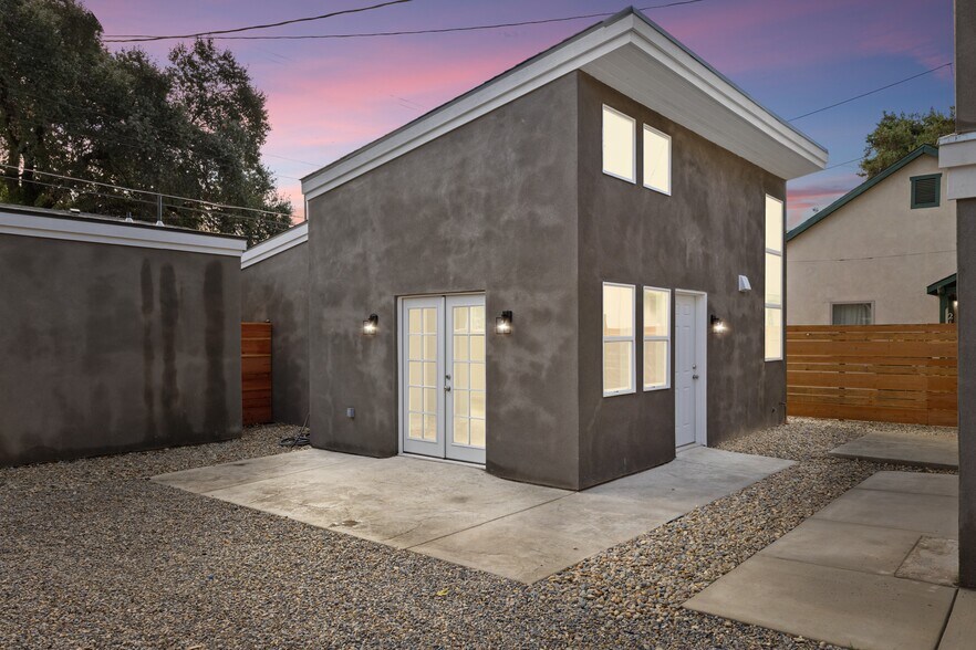 1bed/1bath ADU - 214 Kimble St