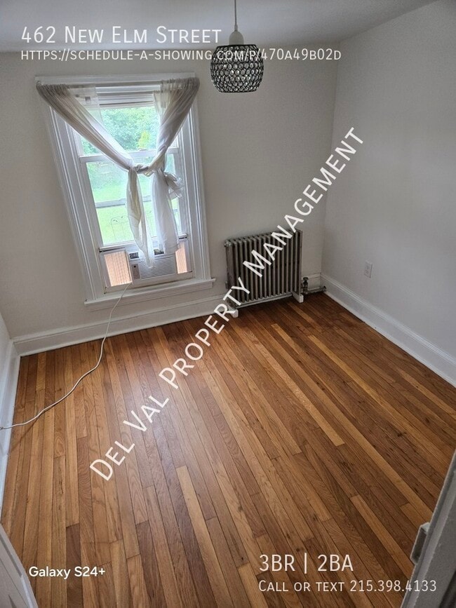 Building Photo - 462 New Elm St