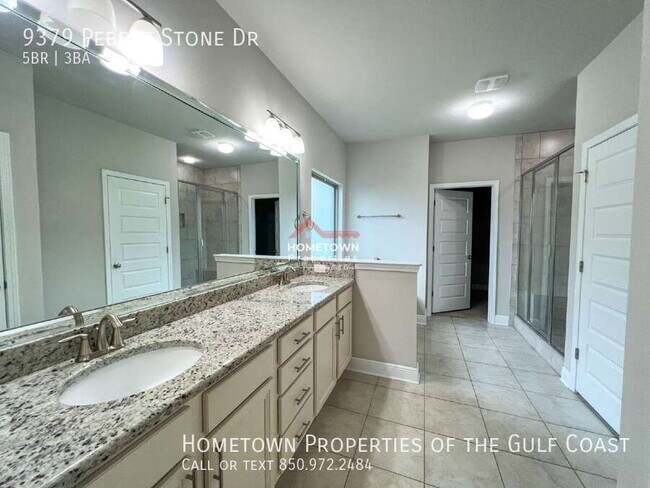 Building Photo - 9379 Pebble Stone Dr