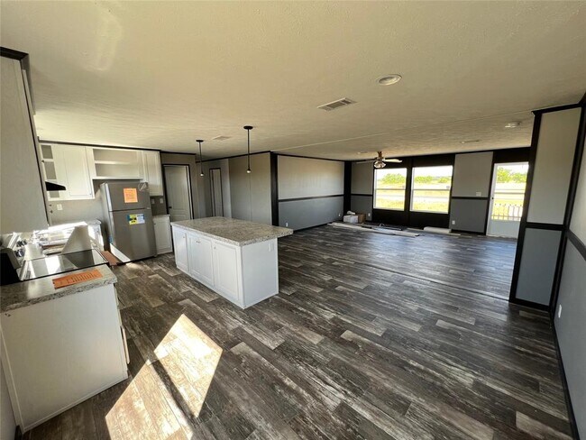 Building Photo - 124 Galle Ests Cir