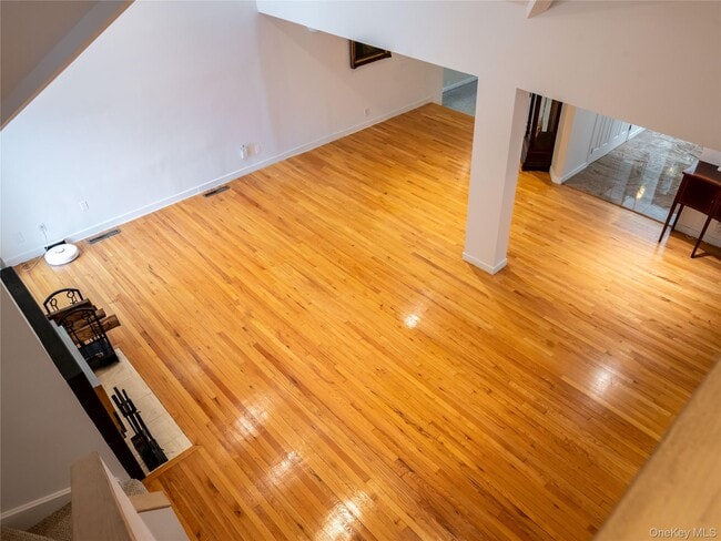 Building Photo - 127 Wooleys Ln