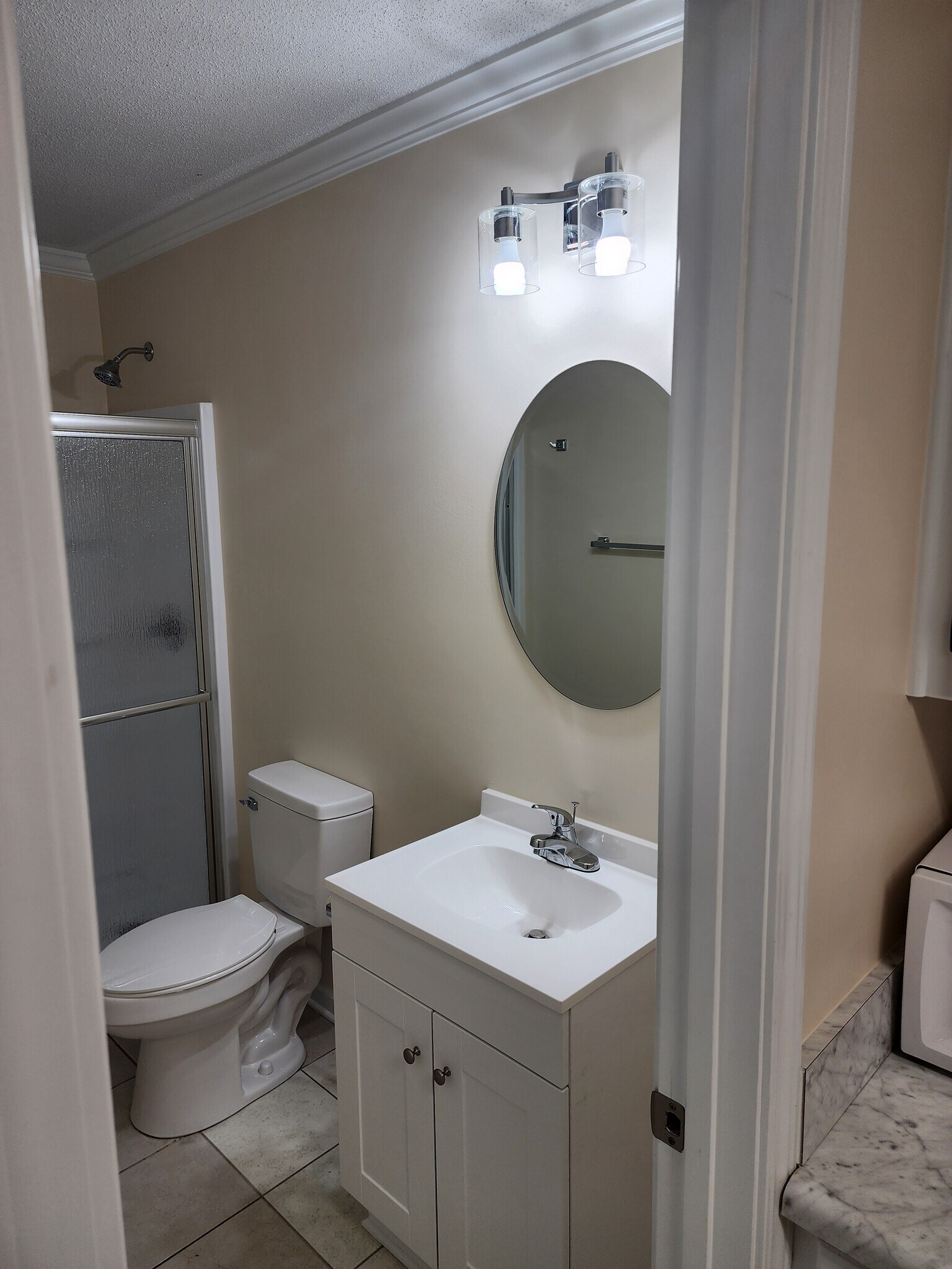 Building Photo - 197 Hughes St