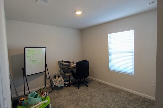 Building Photo - 440 Scarborough St