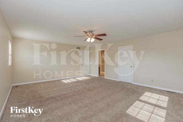 Building Photo - 9742 Coventry Ct