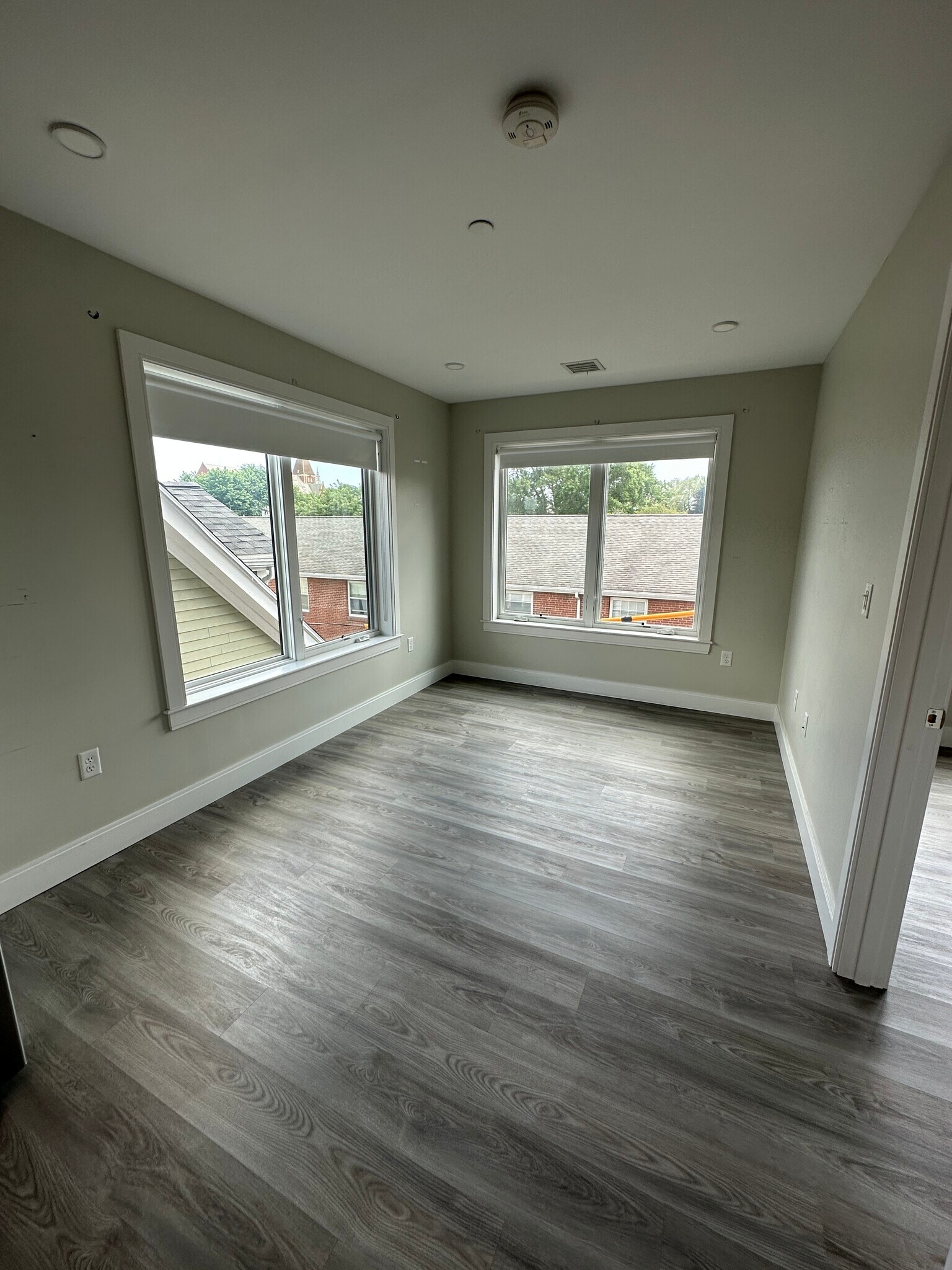 Building Photo - 206 Old Colony Ave