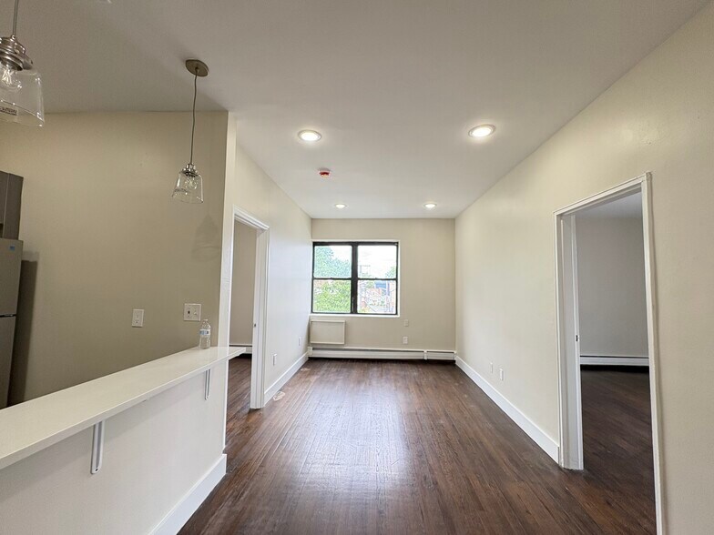 55 2nd Ave B4 - 55-57 2nd Ave
