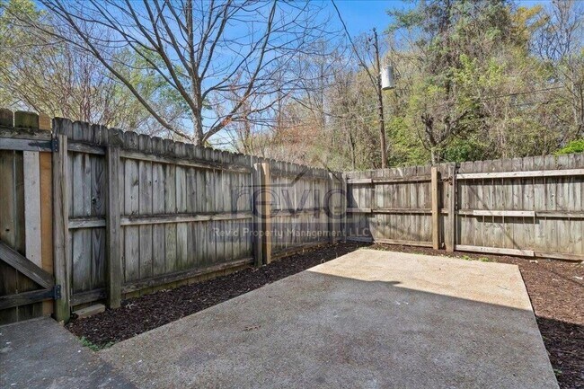 Building Photo - Newly Renovated (2024)