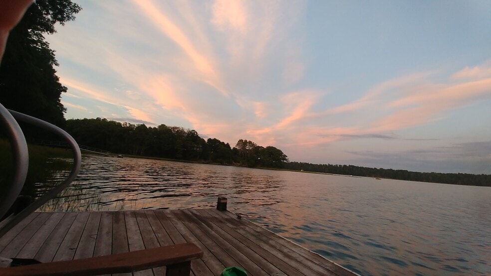 Building Photo - 43 Ocean Dr