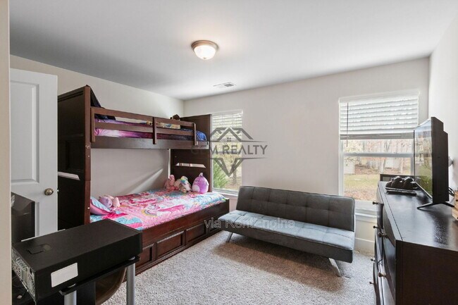 Building Photo - 102 Monroe St