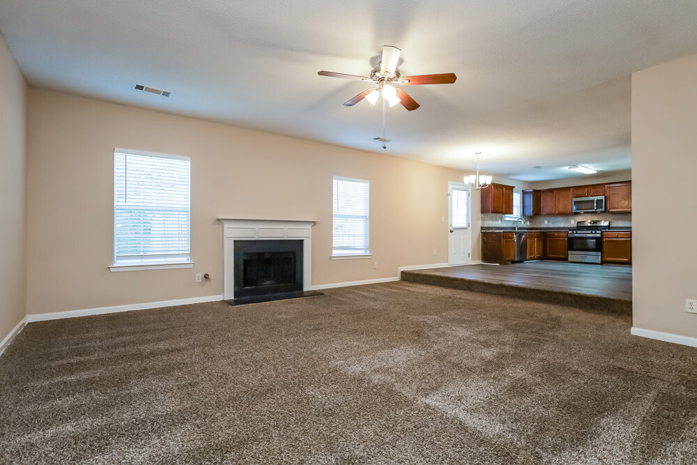 Building Photo - 369 Kentwood Springs Dr