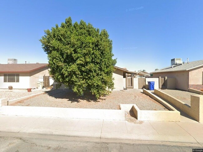 Primary Photo - 5248 W Mauna Loa Ln