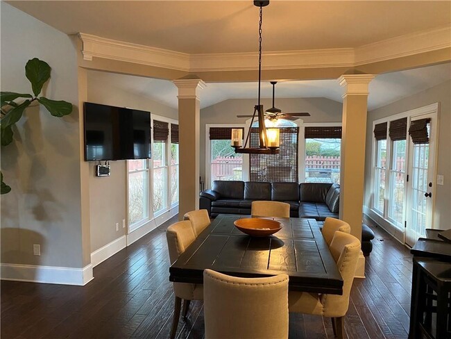 Building Photo - 1602 Chadwick Ridge Dr NW