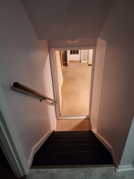 Building Photo - 7106 Grammar Dr