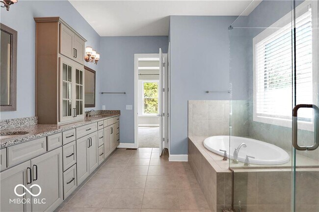 Building Photo - 12167 Silvara Ct