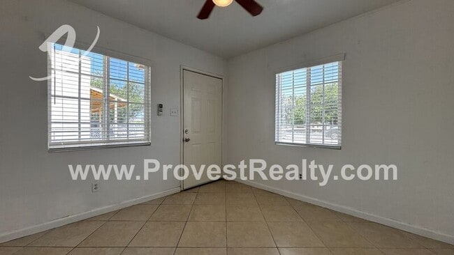 Building Photo - 15990 Yucca St