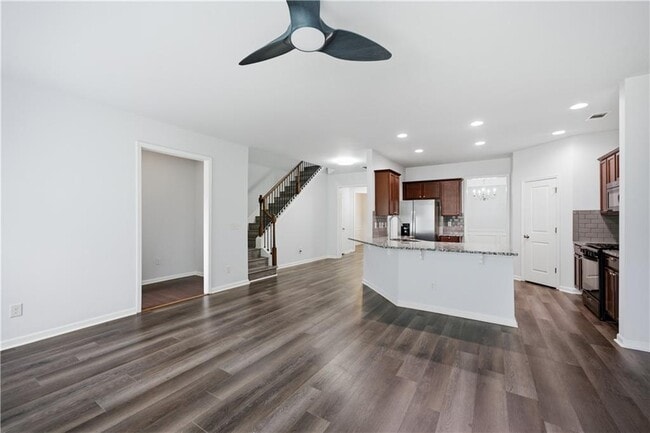 Building Photo - 4960 Ducote Trail