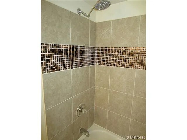 Building Photo - 8740 Corona St