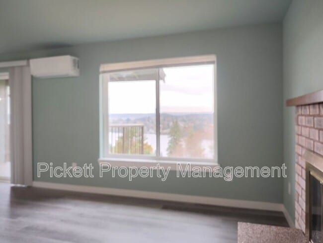 Building Photo - 3340 Narrows View Ln NE