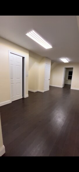 Building Photo - 1829 Van Vranken Ave