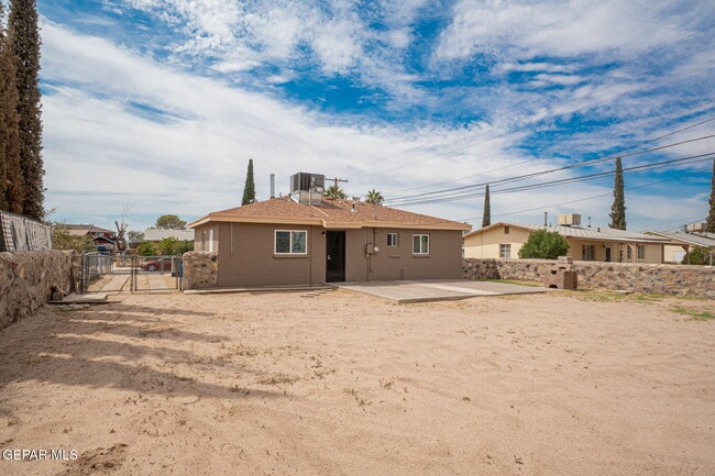 Building Photo - 7813 Rodeo Ave