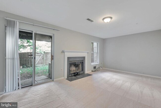 Building Photo - 1804 Manorfield Ct