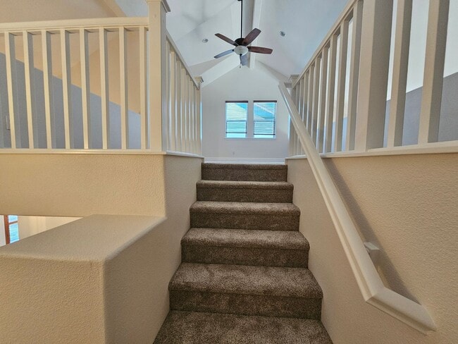 Building Photo - Beautiful Executive Home In Gated Community