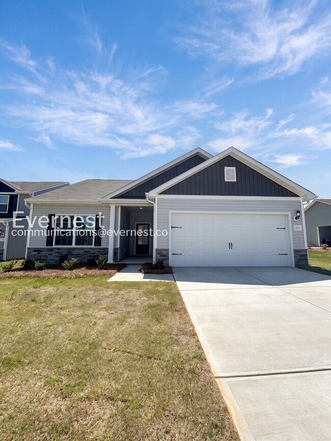 Building Photo - 221 Aniston Ln