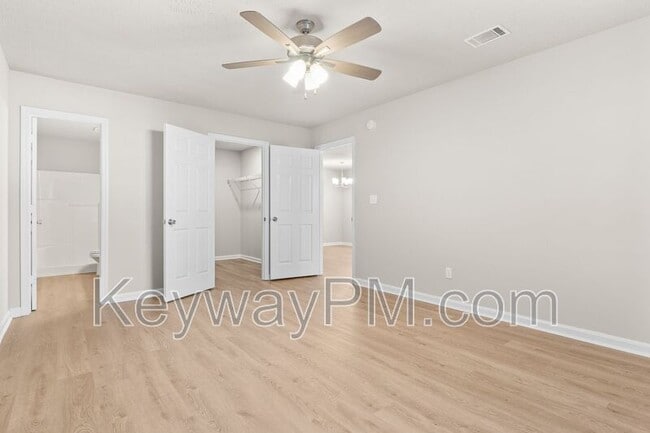 Building Photo - 710 Faircloth Ct