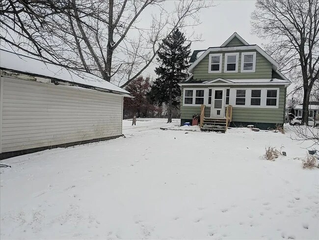 Building Photo - 1219 Snelling St
