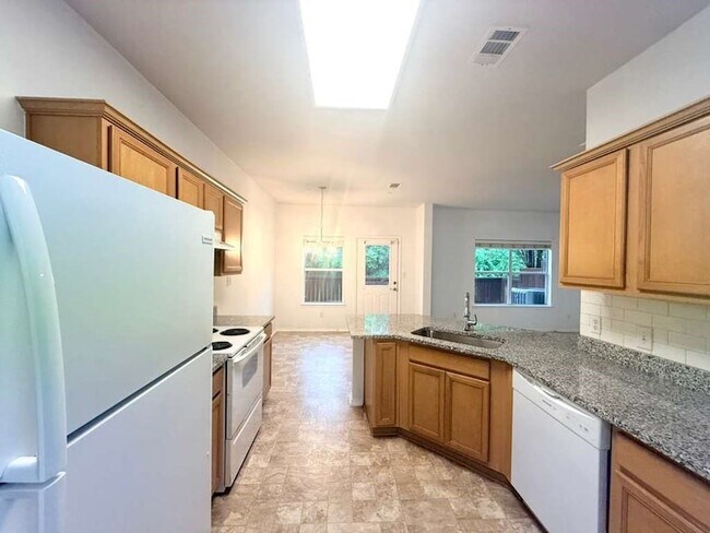 Building Photo - 3217 Judge Holland Ln