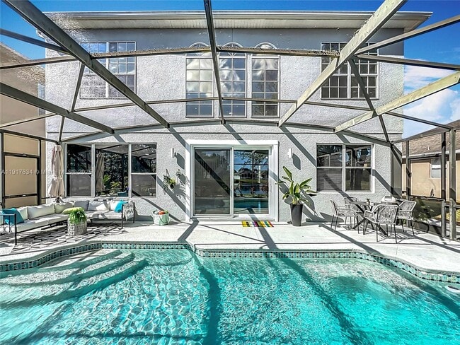 Building Photo - 13430 Meadow Bay Loop