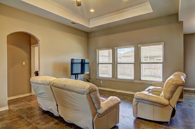 Building Photo - 1118 Blackbuck - 3/Bed 2/Bath $2095/month