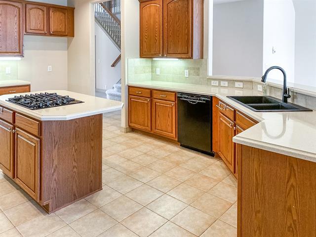 Building Photo - 540 Chesapeake Ln