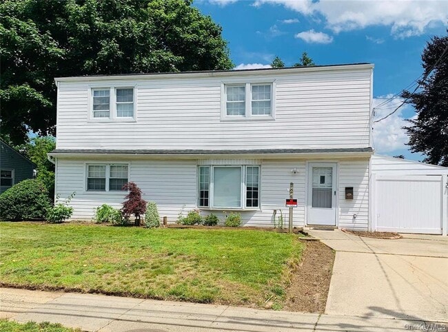 Building Photo - 23 Ginny Ln