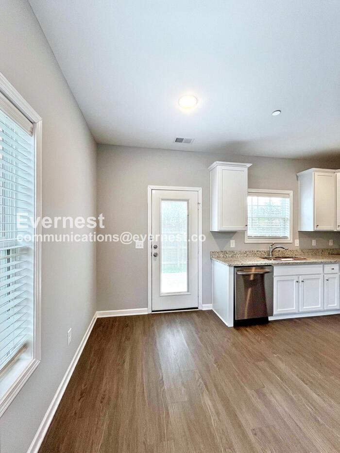 Building Photo - 1022 Echo Rdg Rd