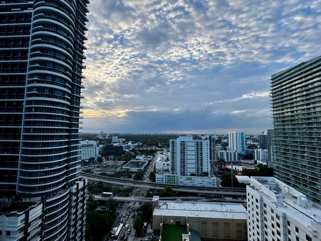 Balcony (West / sunset view) - 1250 S Miami Ave