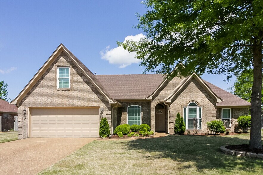 Primary Photo - 40 Sweet Leaf Ln