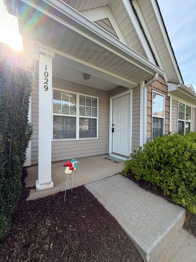 Building Photo - Exclusively Offered By Muse Realty, LLC