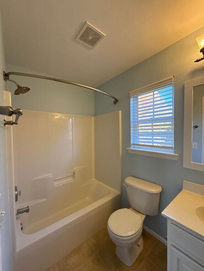 Building Photo - Southampton