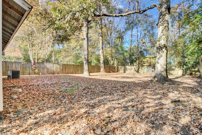 Building Photo - 1282 Maryland Dr