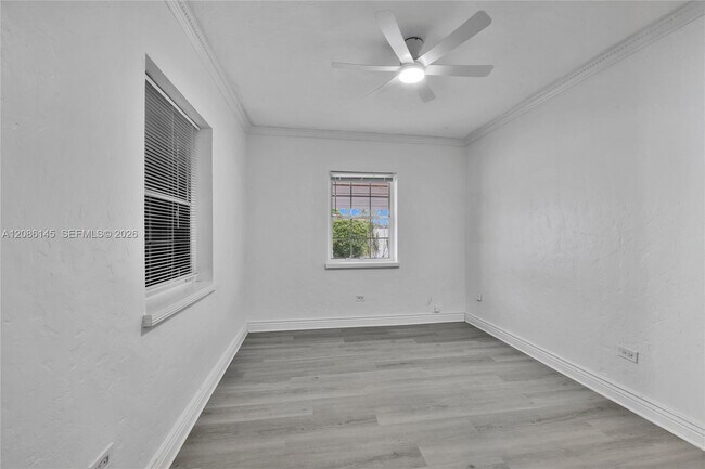 Building Photo - 2041 NE 182nd St