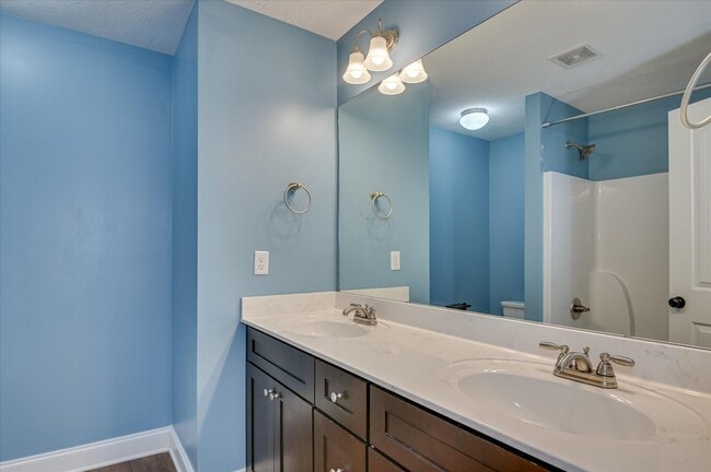 Building Photo - 733 Leela Ct