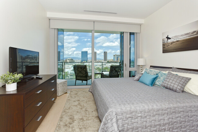 Building Photo - 1 bd/2 ba/1 pk, fully-furnished Ocean/Suns...