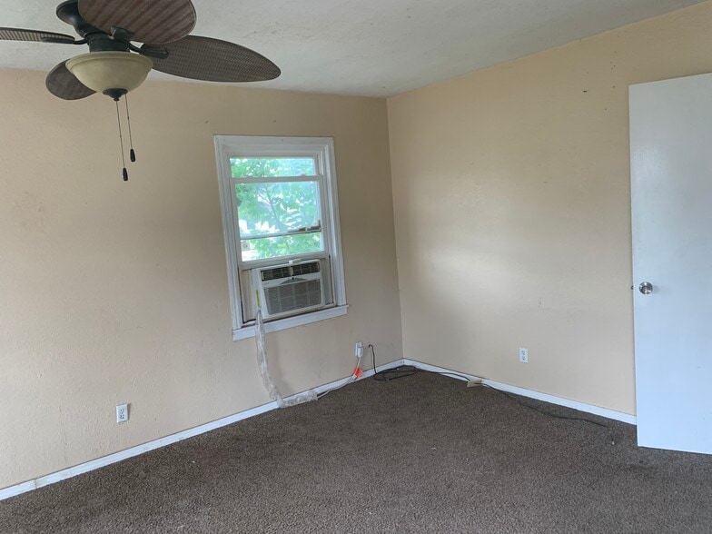 Building Photo - 1401 Hite blvd